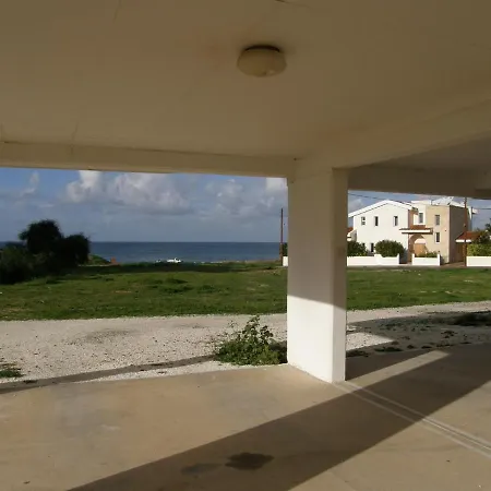 Bed & Breakfast Athena And The Owl Beachside *