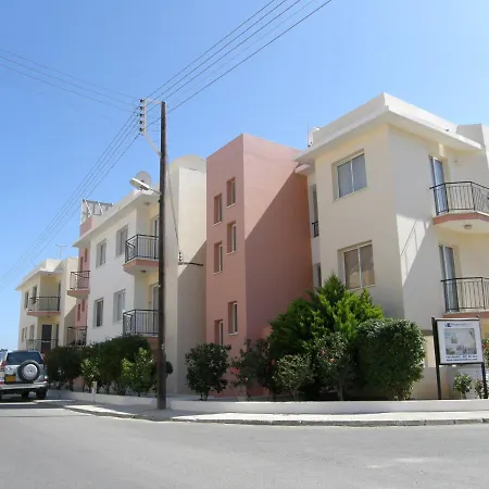 Bed & Breakfast Athena And The Owl Beachside *