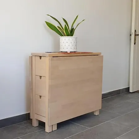 Athena And The Owl Beachside Oda ve Kahvaltı Pafos