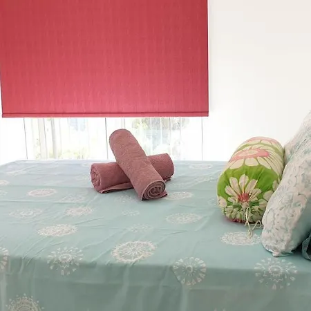 Athena And The Owl Beachside B&B 4*