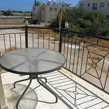 Athena And The Owl Beachside Bed & Breakfast 4*