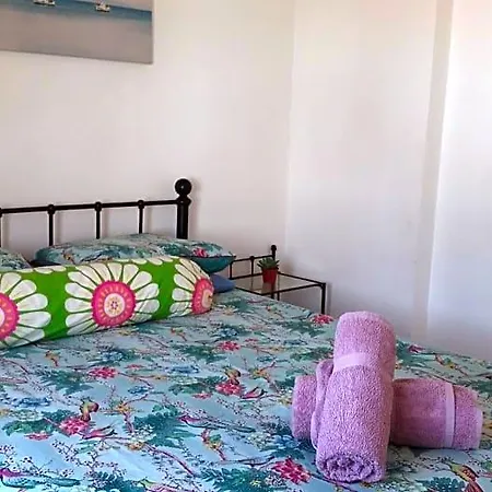 Athena And The Owl Beachside 4*
