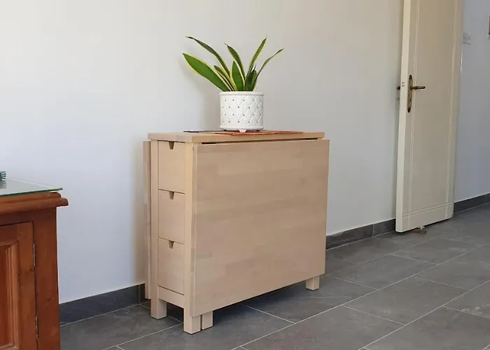 Athena And The Owl Beachside Nocleg ze śniadaniem Pafos