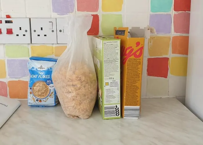 Nocleg ze śniadaniem Athena And The Owl Beachside Pafos