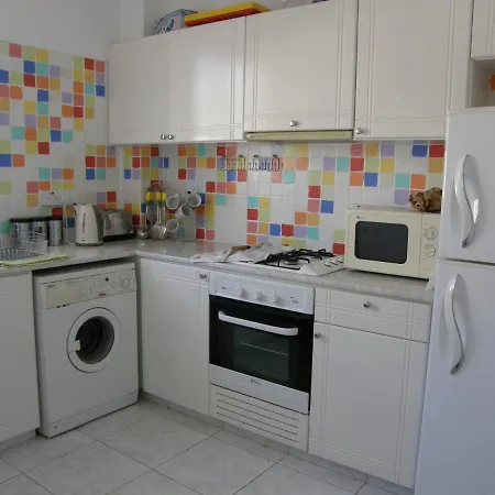 B&B Athena And The Owl Beachside